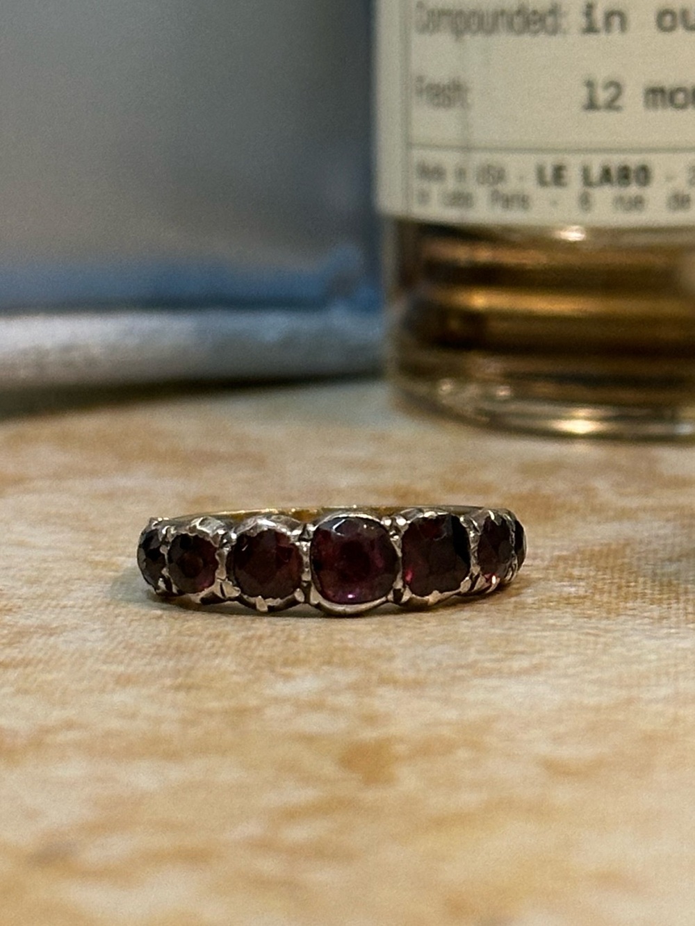 Antique Georgian 9ct Gold Garnet 7-Stone Ring Band Size 7.75 - Picture 4 of 16
